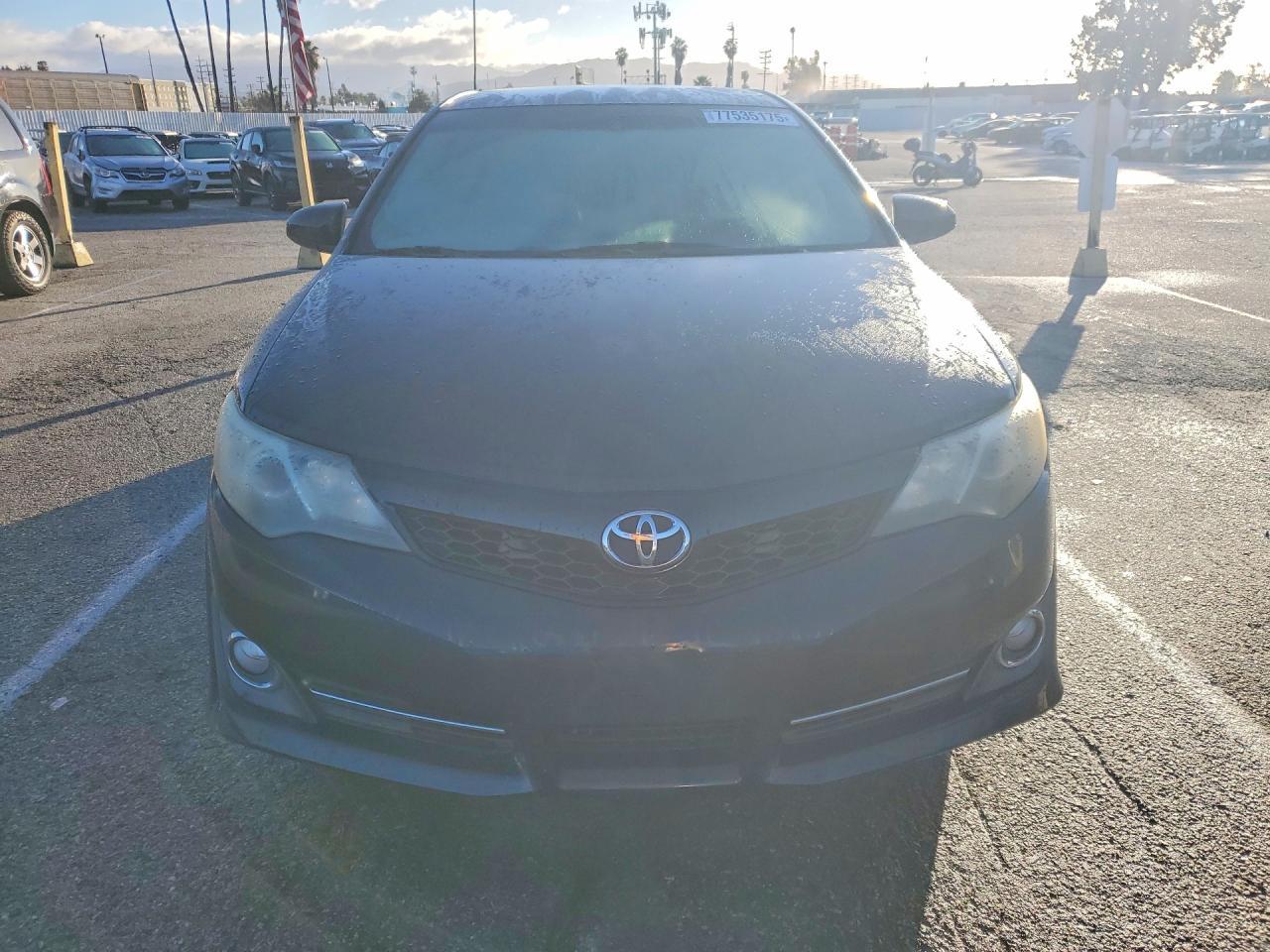2014 TOYOTA CAMRY