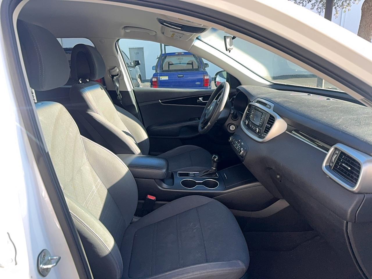 2017 KIA SORENTO