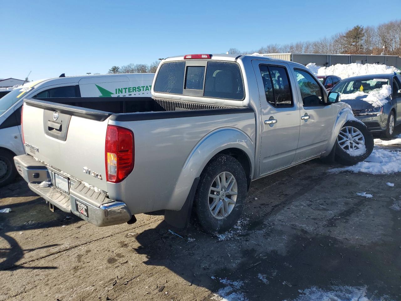 2016 NISSAN Frontier