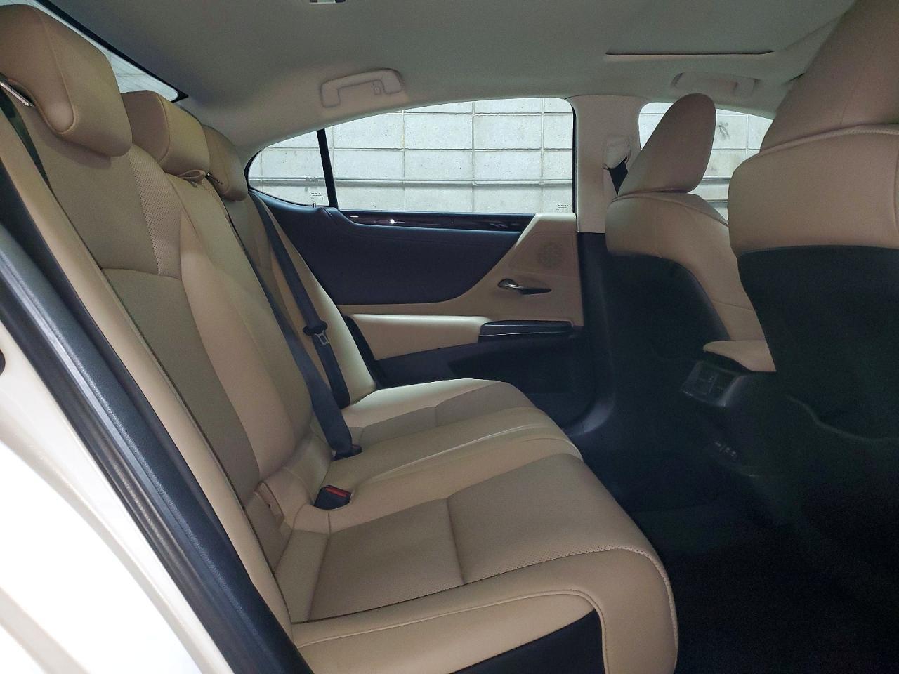 2020 LEXUS ES 350