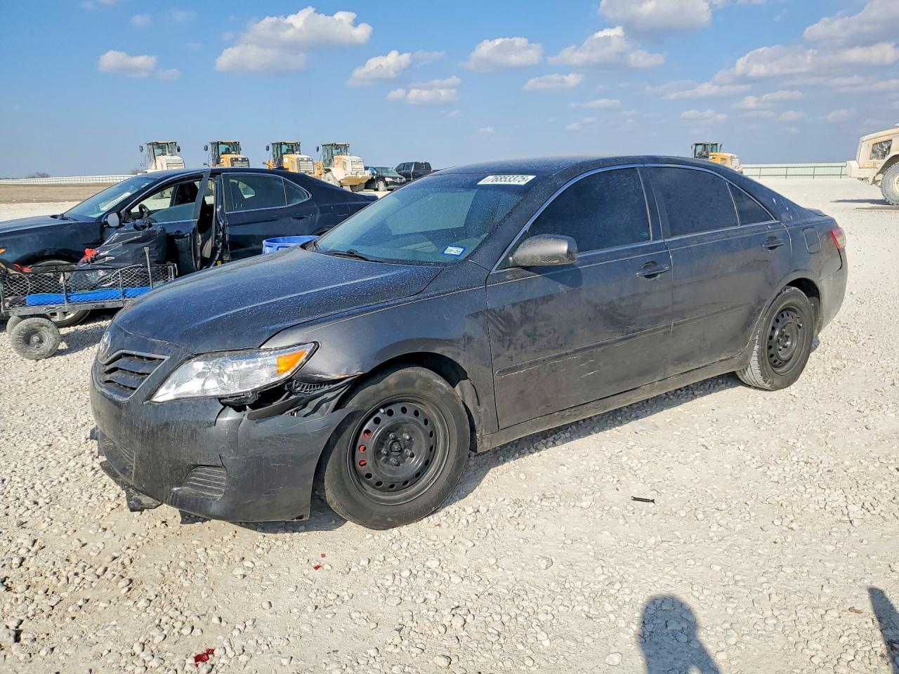 2010 TOYOTA CAMRY