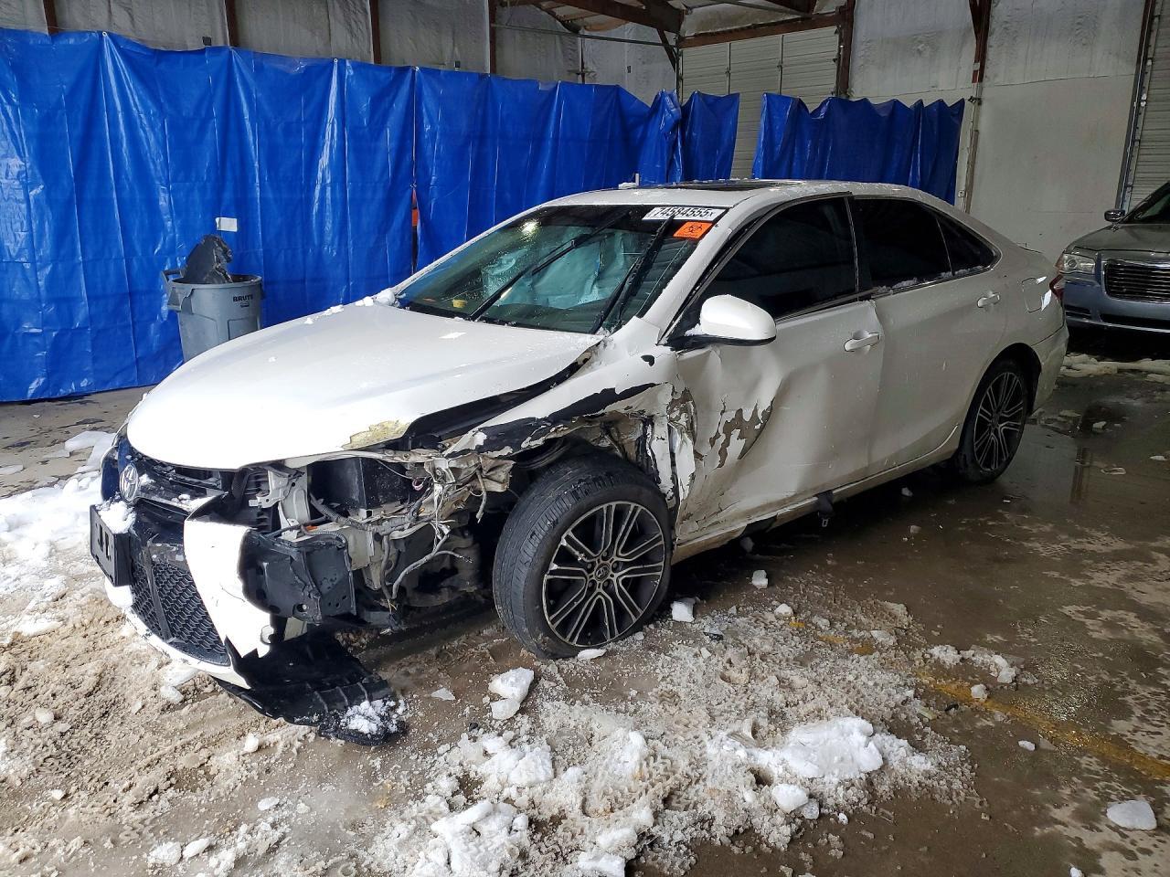 2016 TOYOTA CAMRY