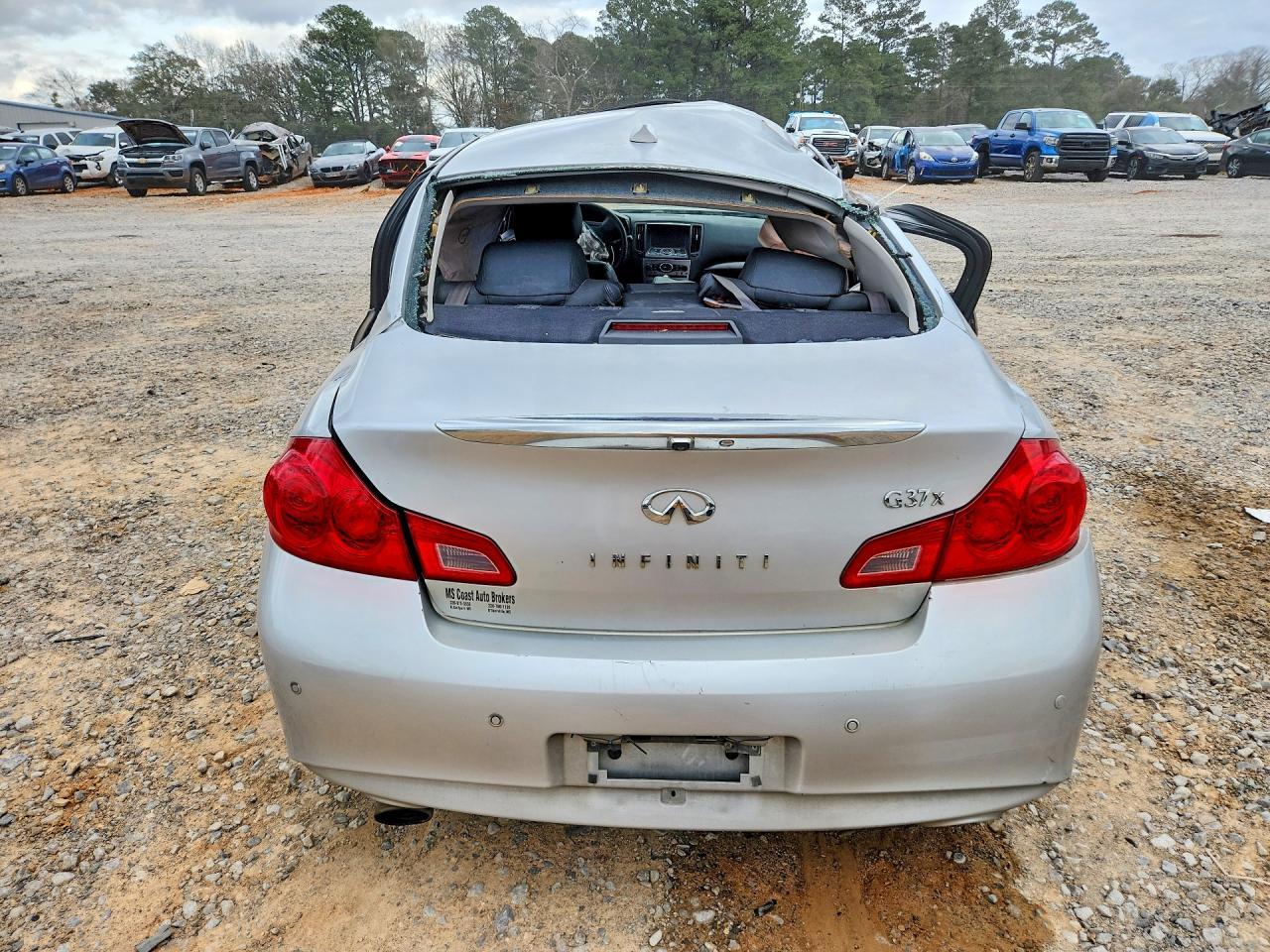 2012 INFINITI G37