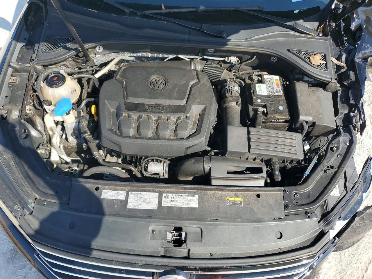 2018 VOLKSWAGEN Passat