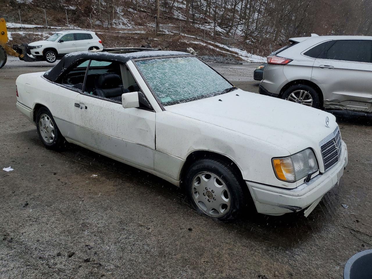 1995 MERCEDES-BENZ E-Class