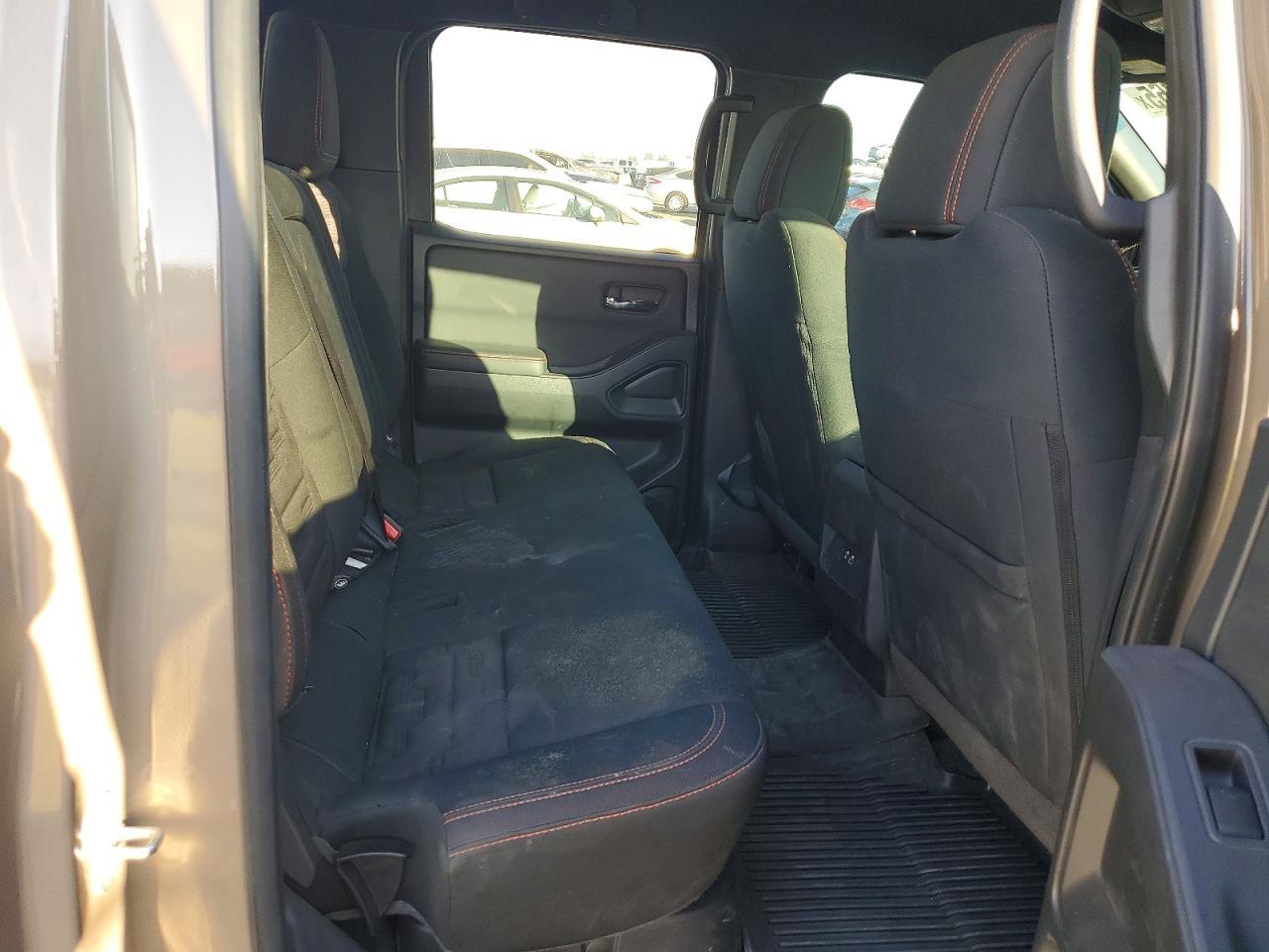 2023 NISSAN Frontier