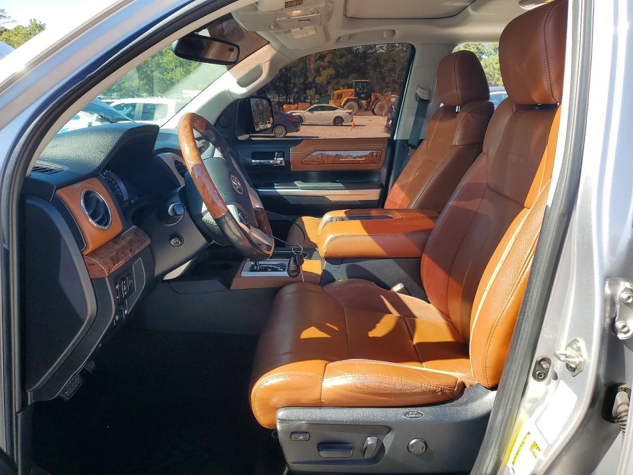 2016 TOYOTA TUNDRA