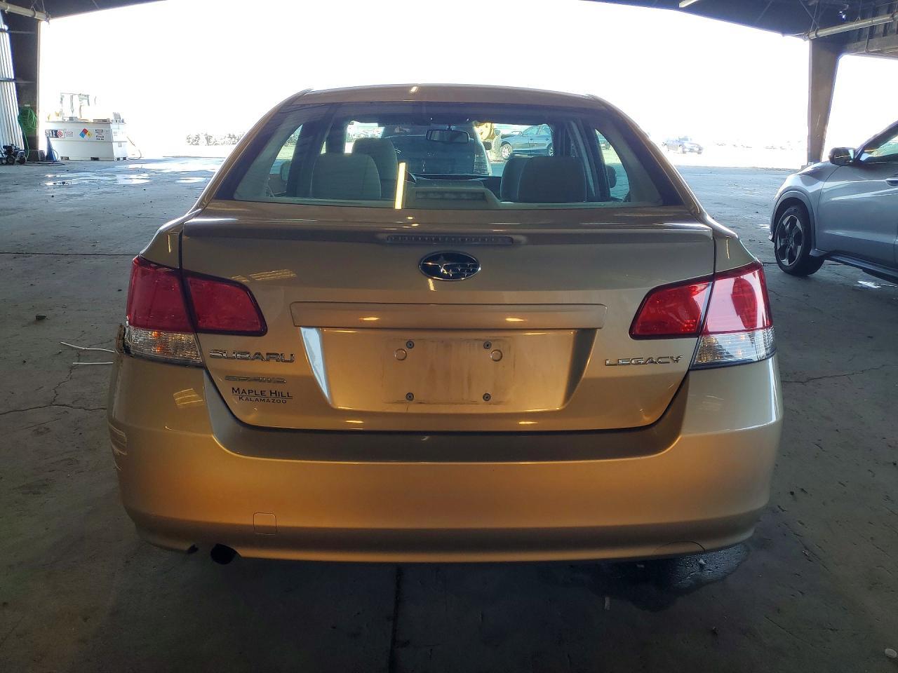 2010 SUBARU Legacy