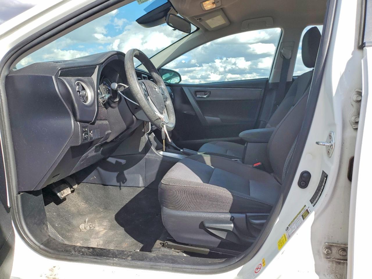 2017 TOYOTA COROLLA