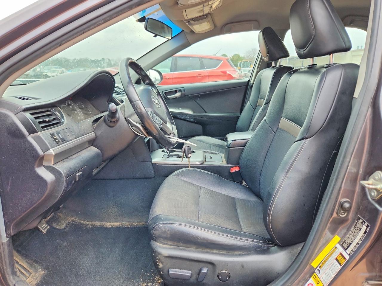 2014 TOYOTA CAMRY