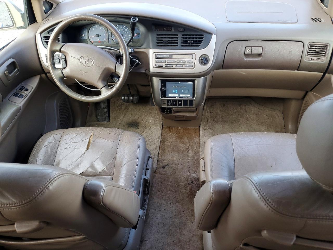 2002 TOYOTA SIENNA