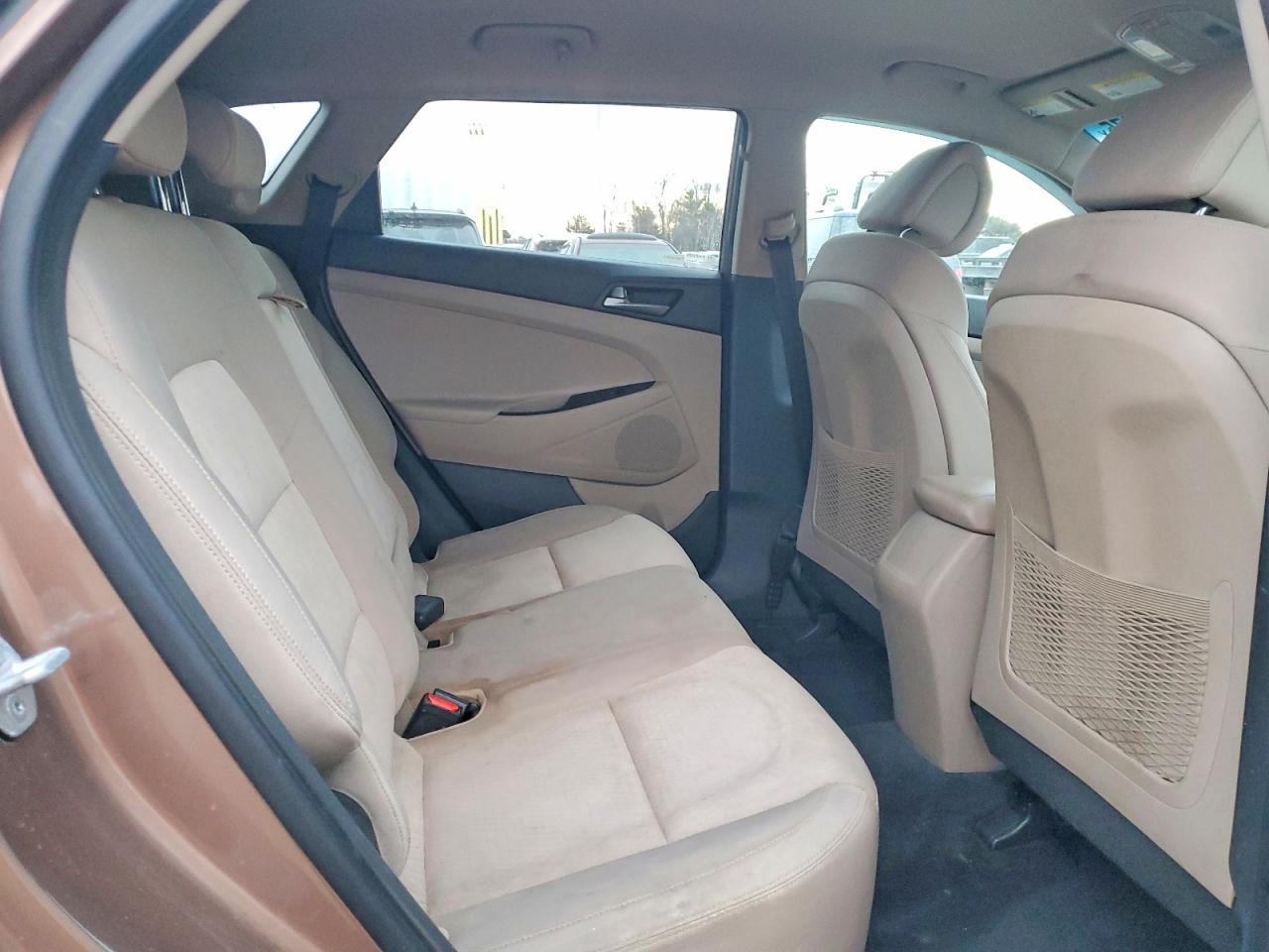 2016 HYUNDAI TUCSON