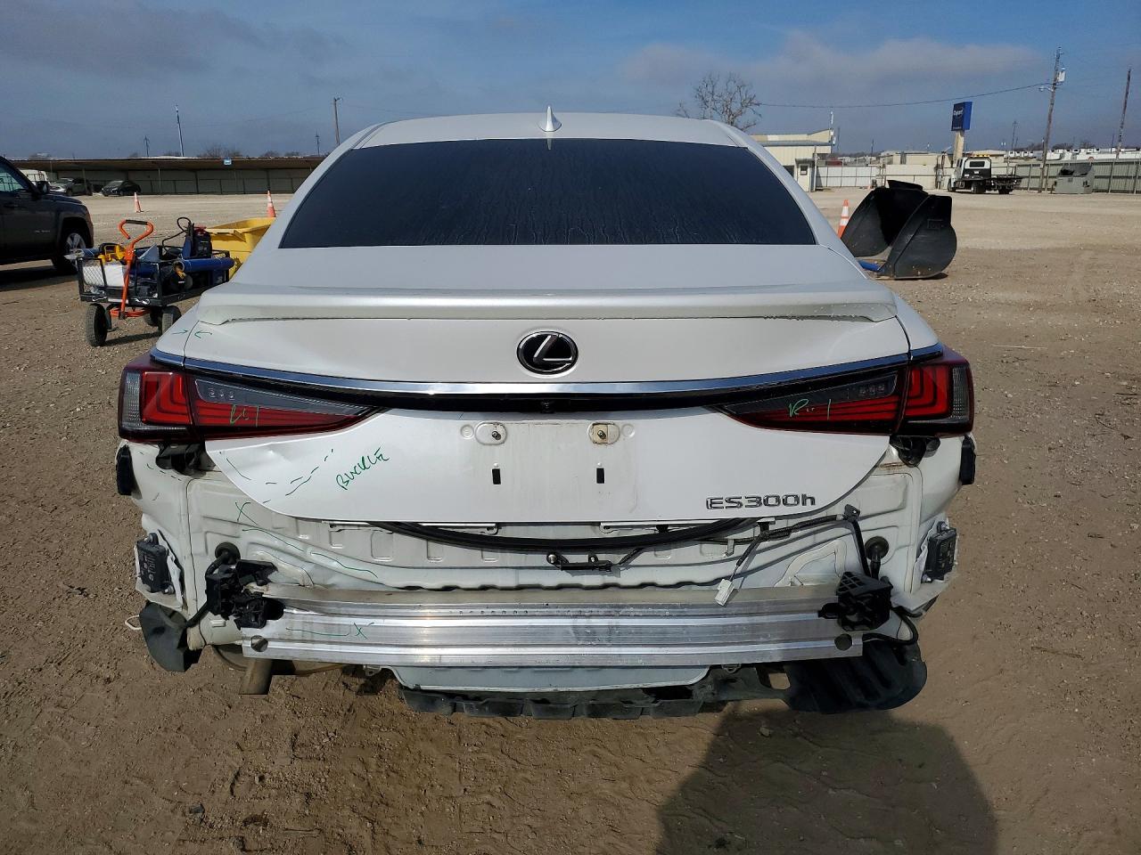 2024 LEXUS ES 300H