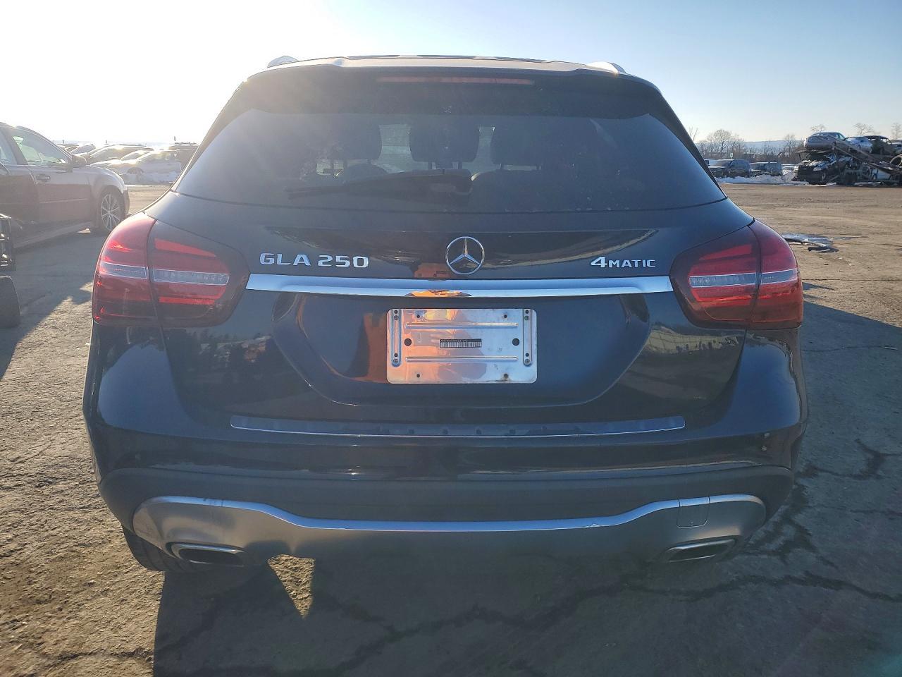 2019 MERCEDES-BENZ GLA-Class