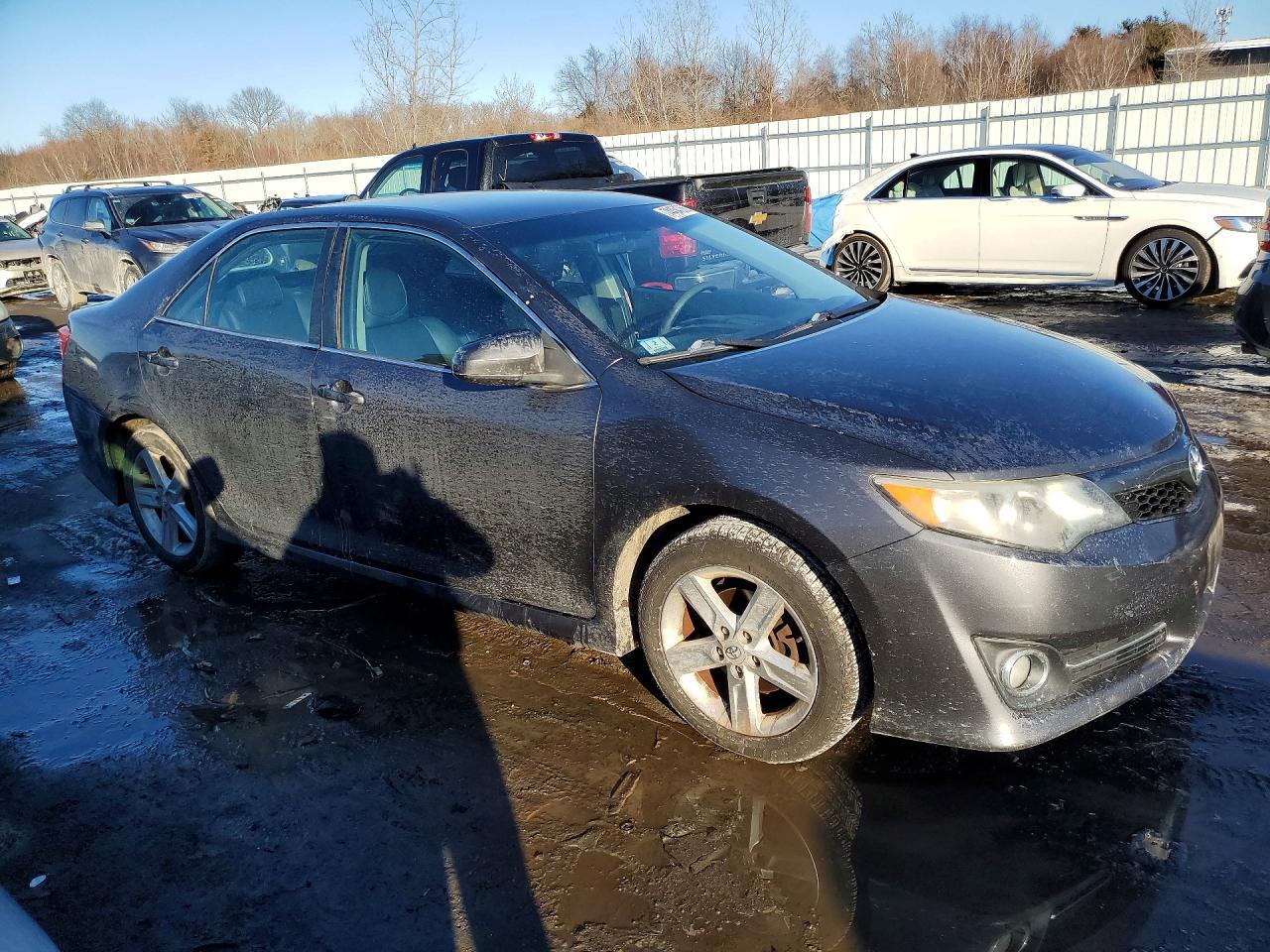 2013 TOYOTA CAMRY