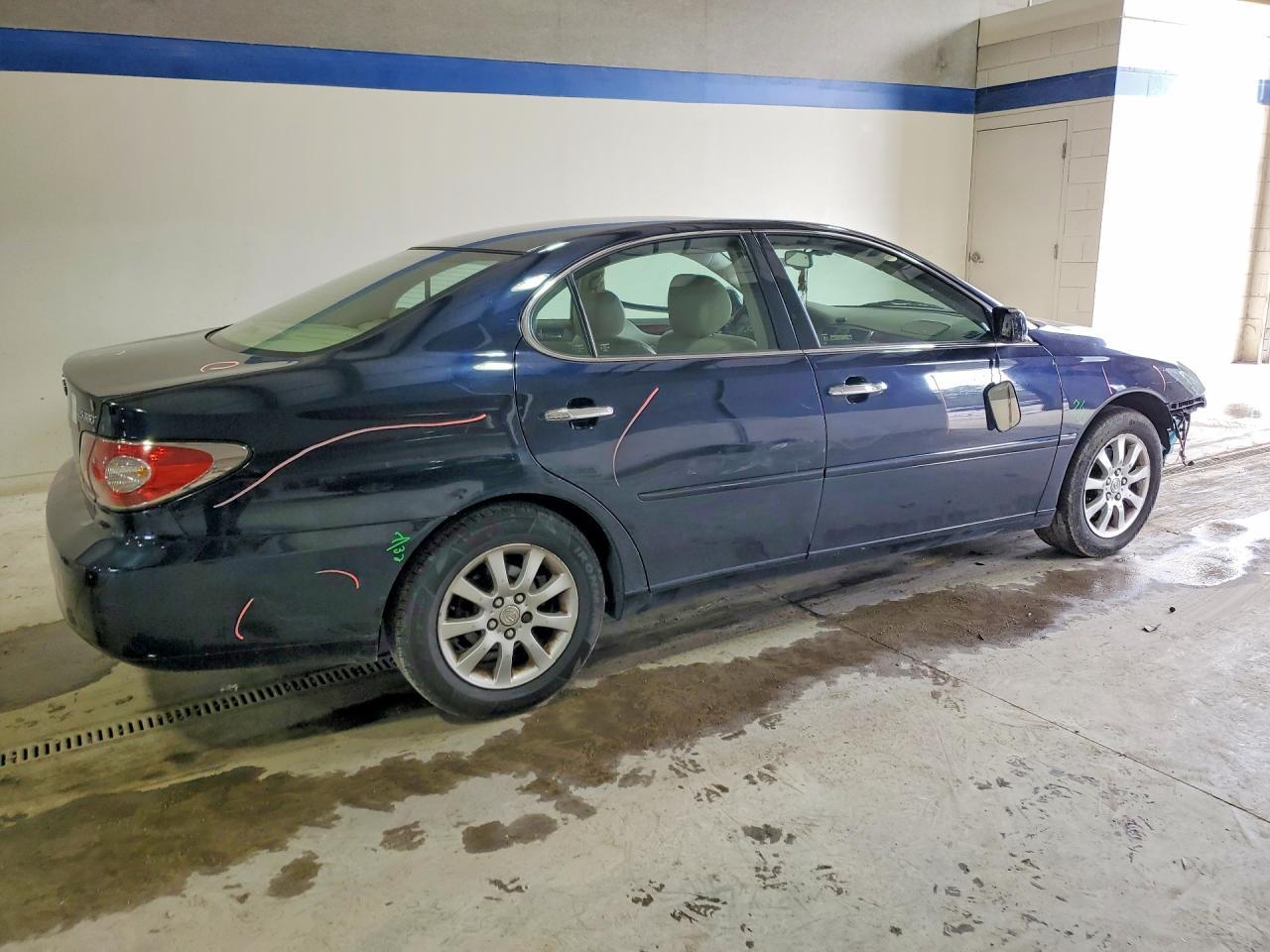 2004 LEXUS ES 330