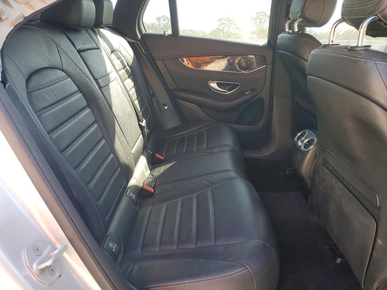 2016 MERCEDES-BENZ GLC-Class
