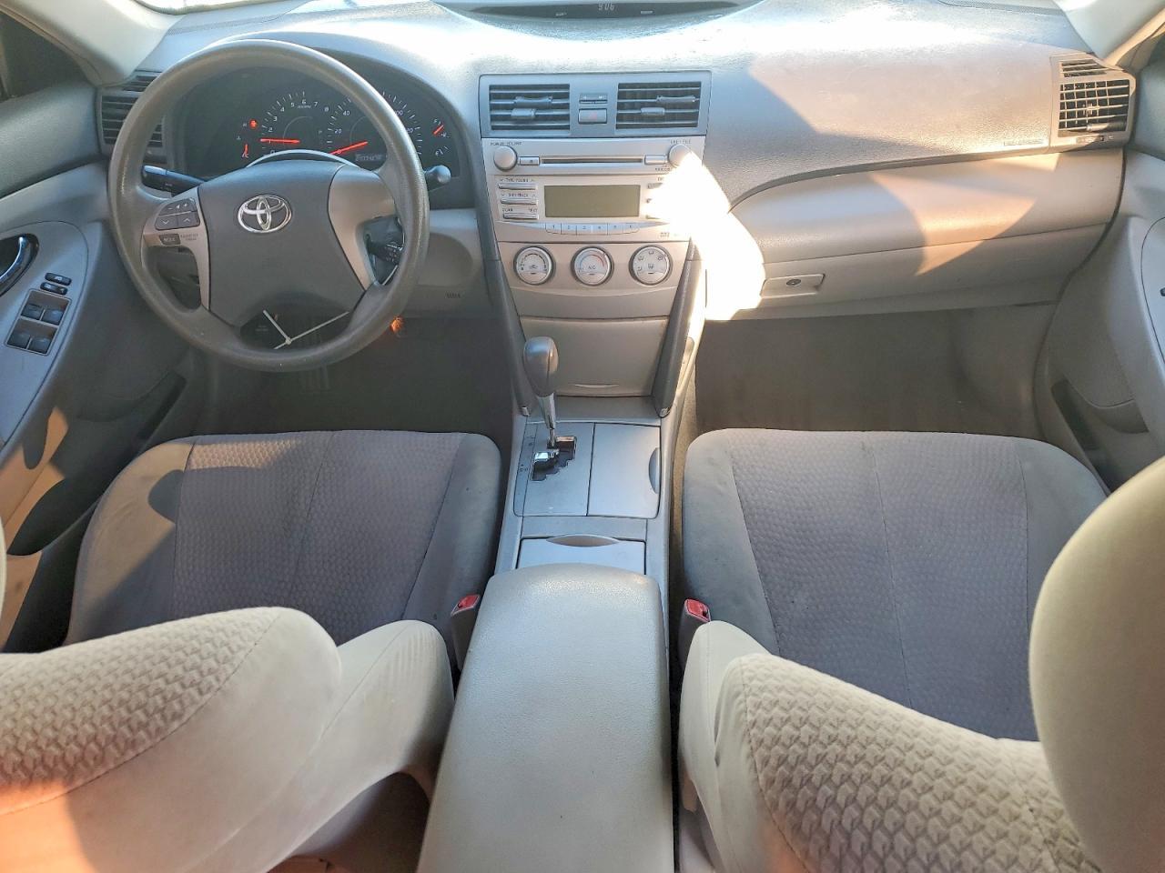 2011 TOYOTA CAMRY