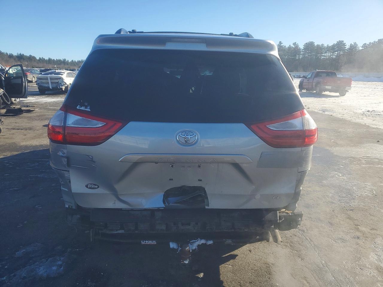 2015 TOYOTA SIENNA