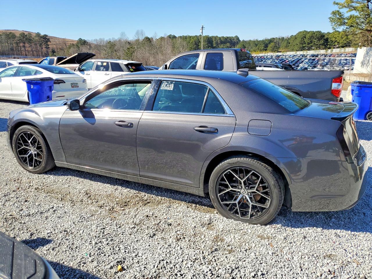 2019 CHRYSLER 300