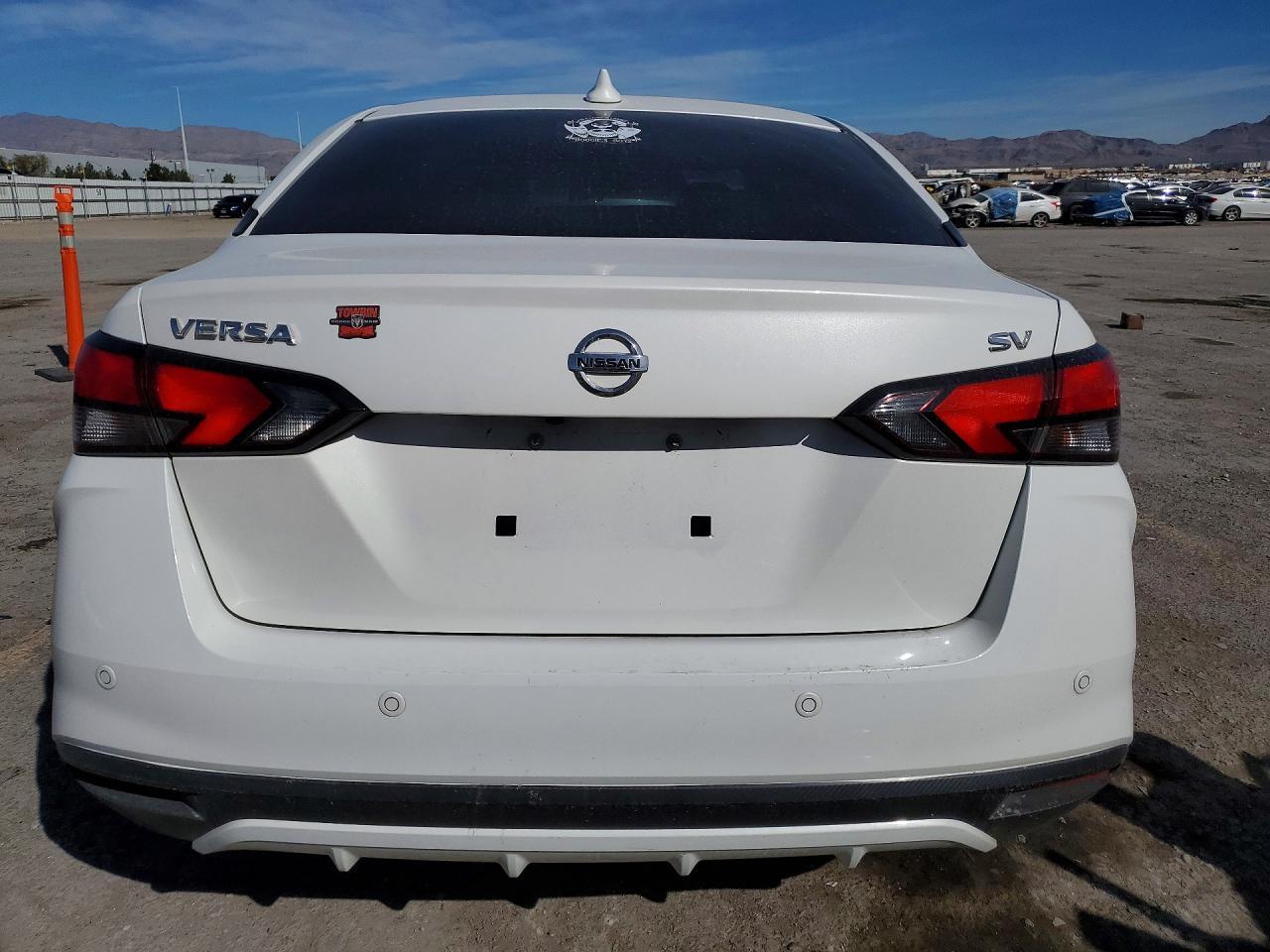 2020 NISSAN VERSA