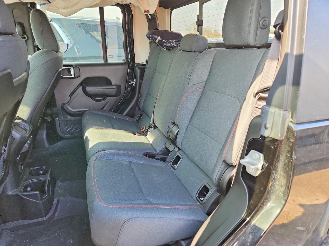2025 JEEP Gladiator