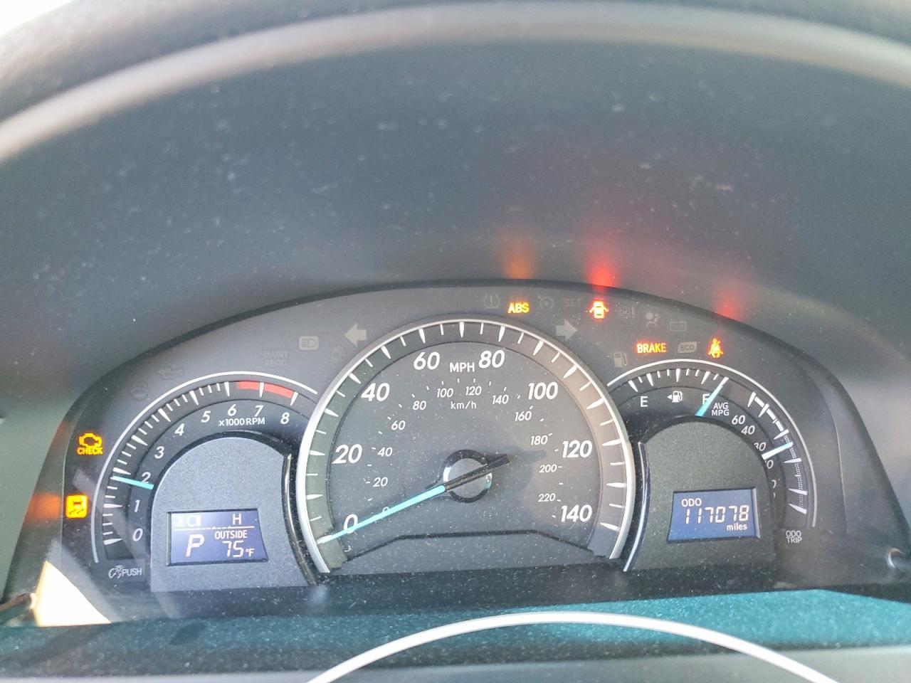 2014 TOYOTA CAMRY