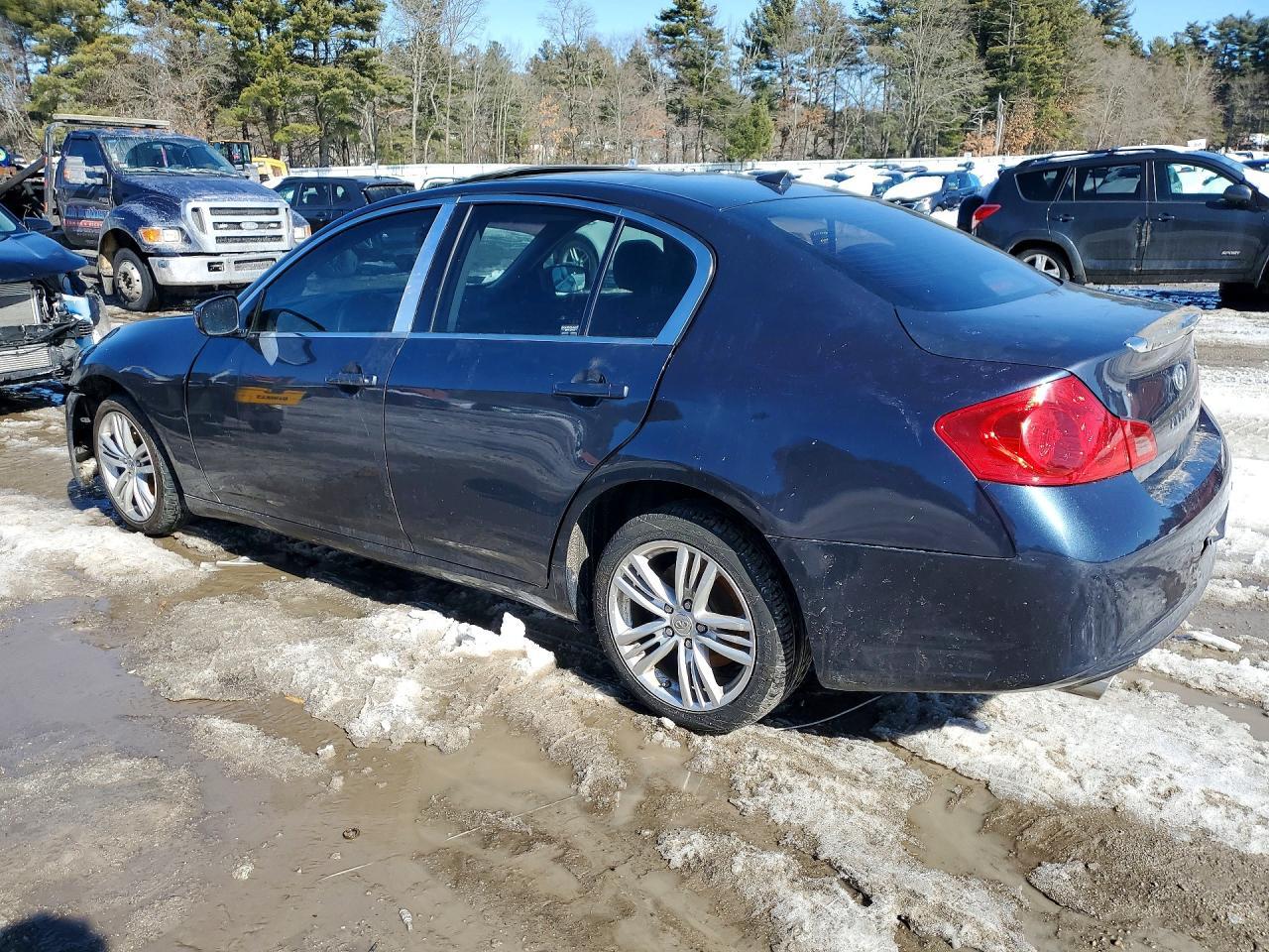 2012 INFINITI G37