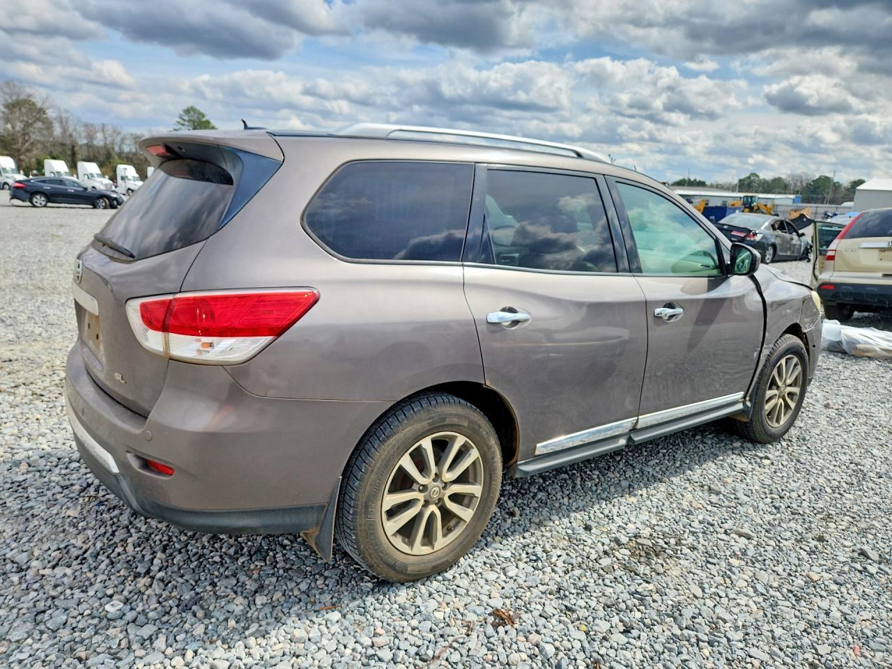 2013 NISSAN PATHFINDER