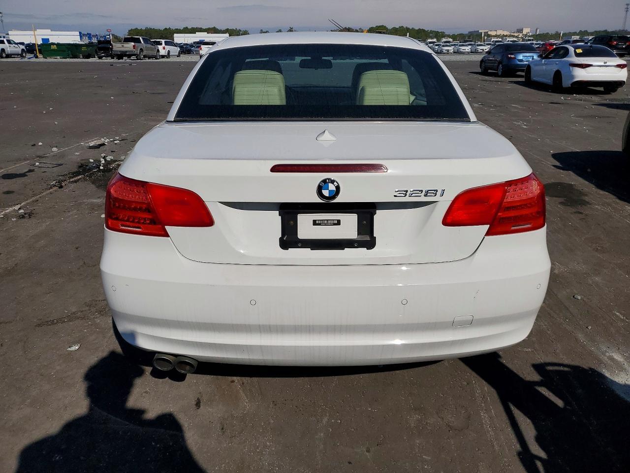 2012 BMW 3 SERIES