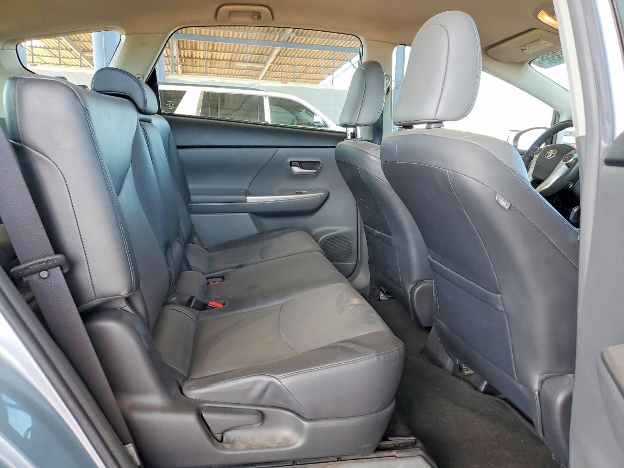 2012 TOYOTA PRIUS V