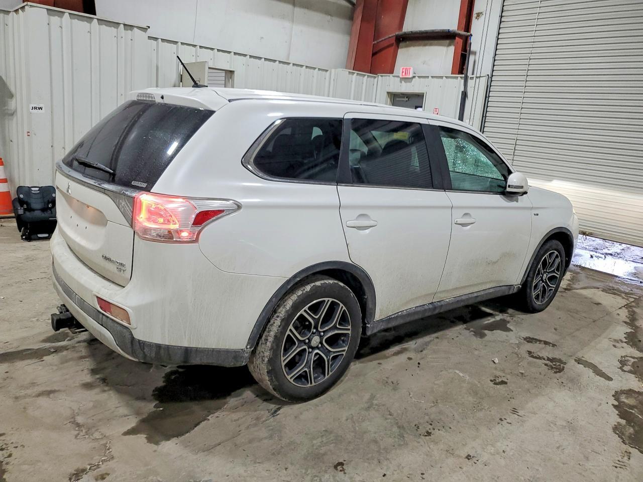 2015 MITSUBISHI outlander