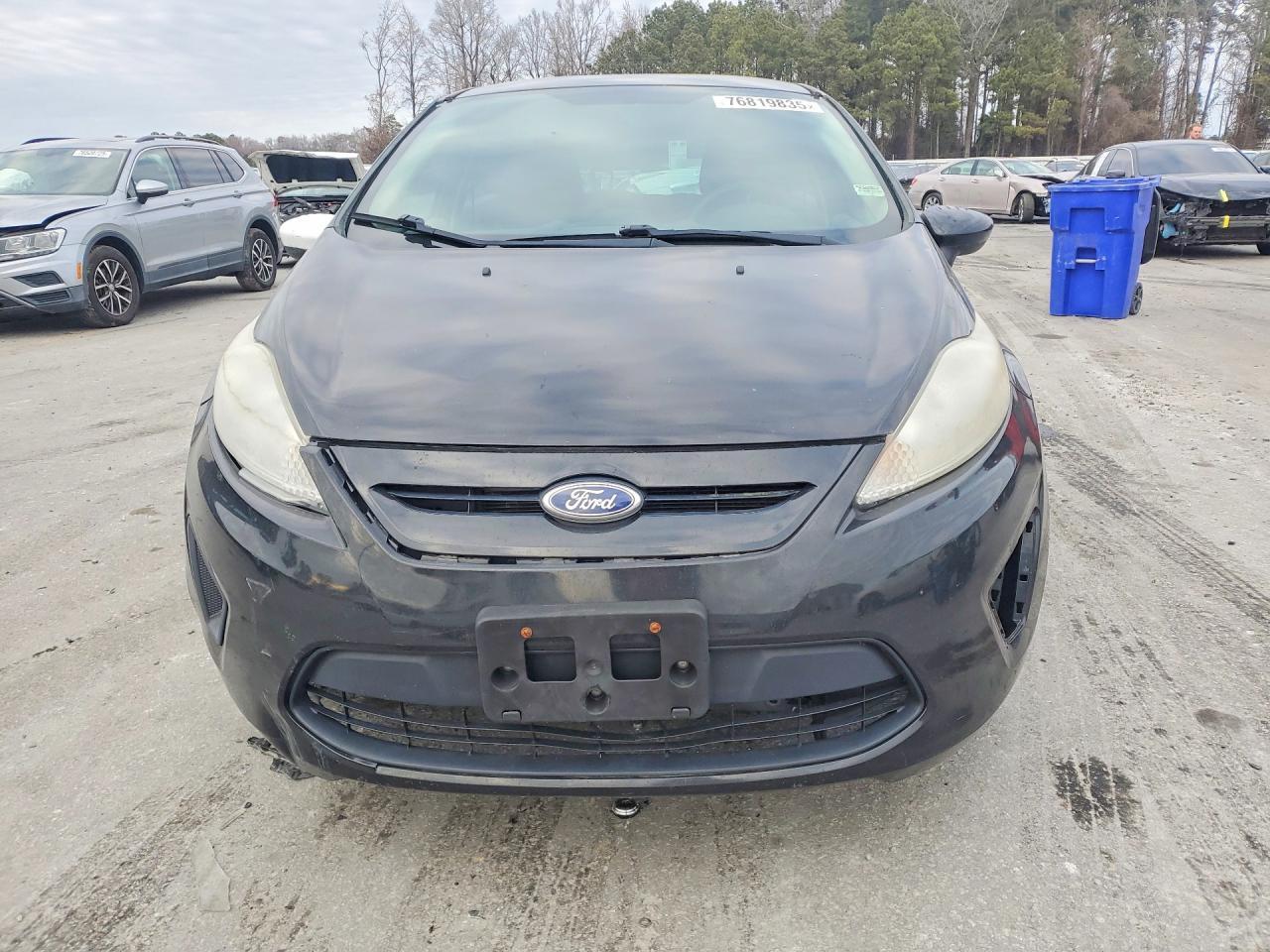 2013 FORD Fiesta