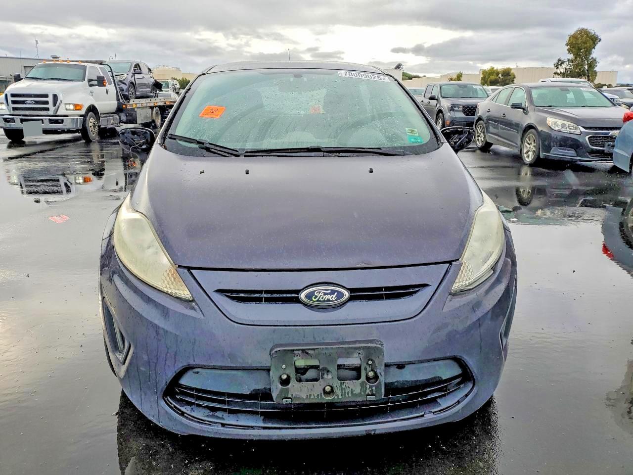 2013 FORD Fiesta