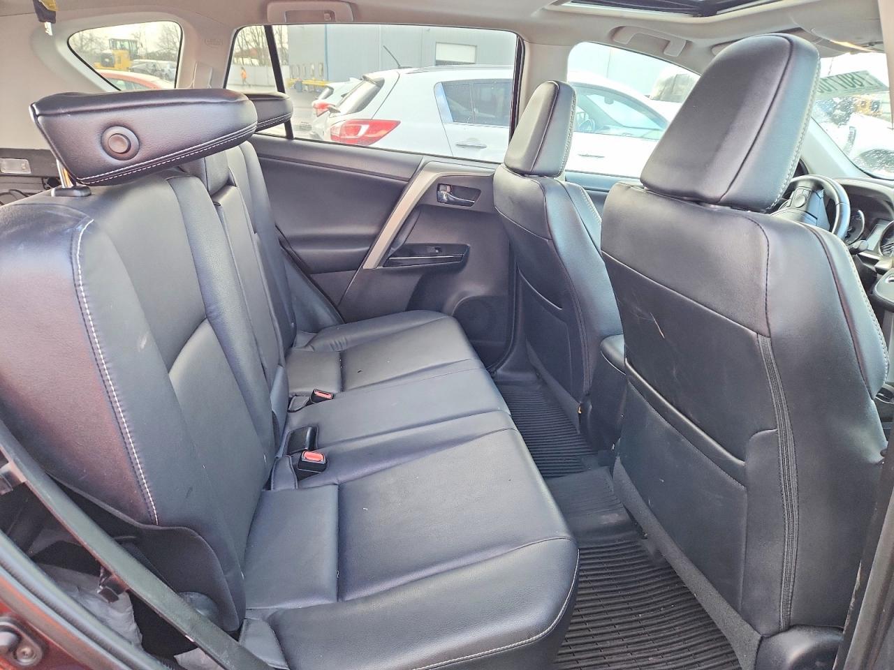 2016 TOYOTA RAV4