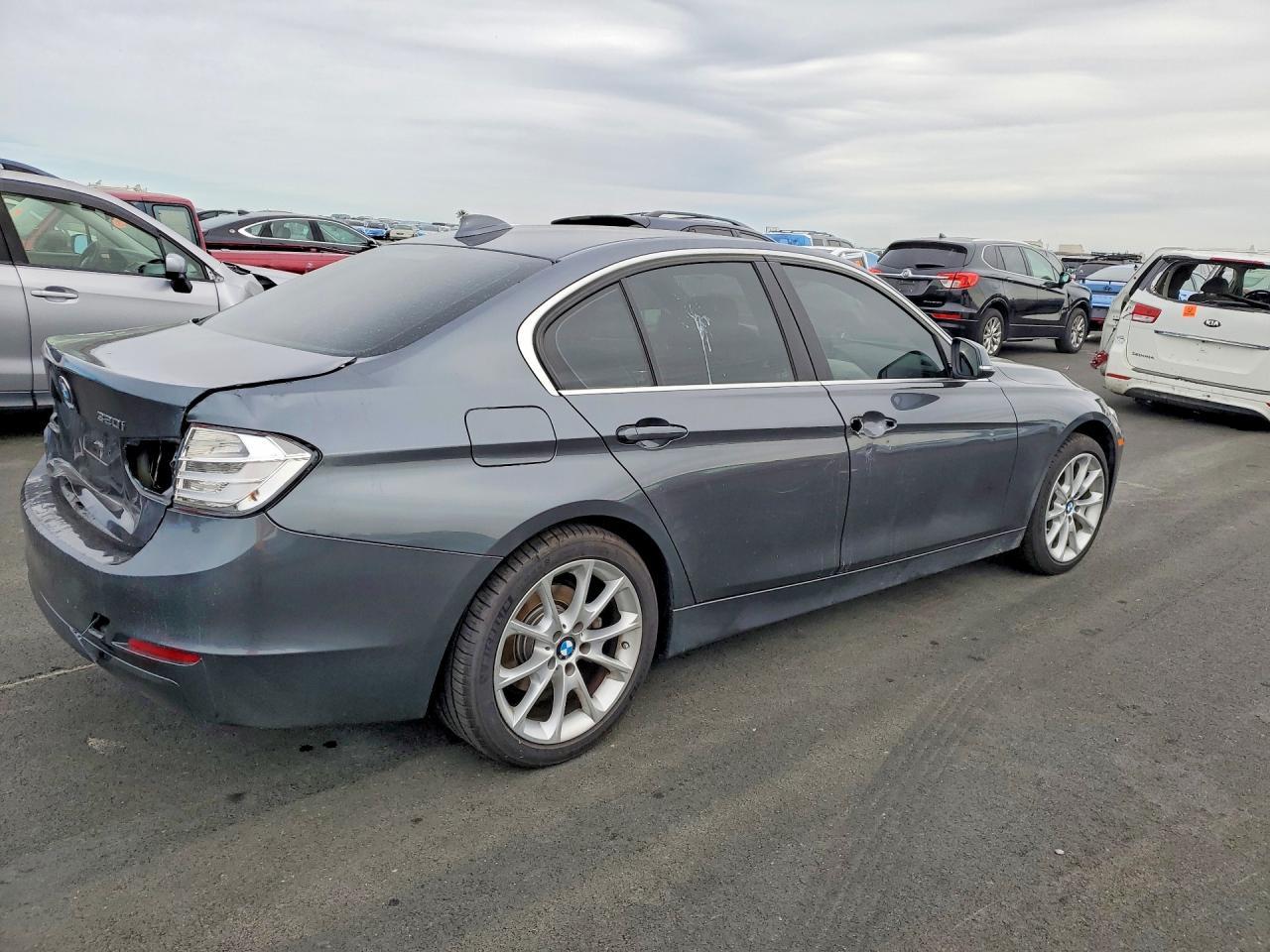 2015 BMW 3 SERIES
