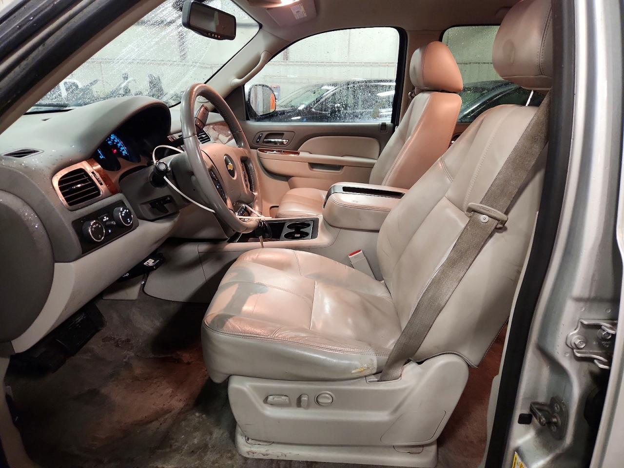 2011 CHEVROLET Tahoe