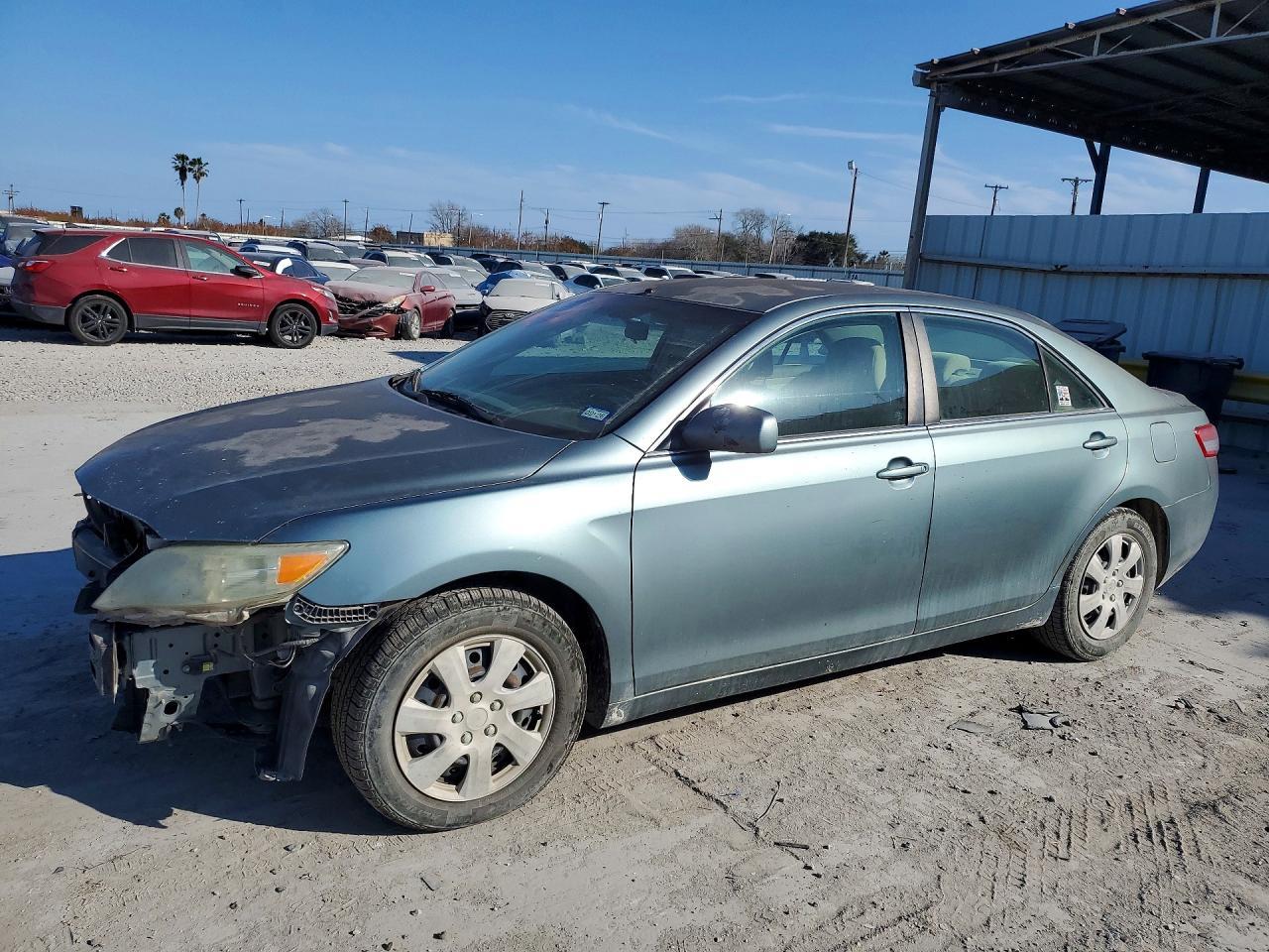 2011 TOYOTA CAMRY