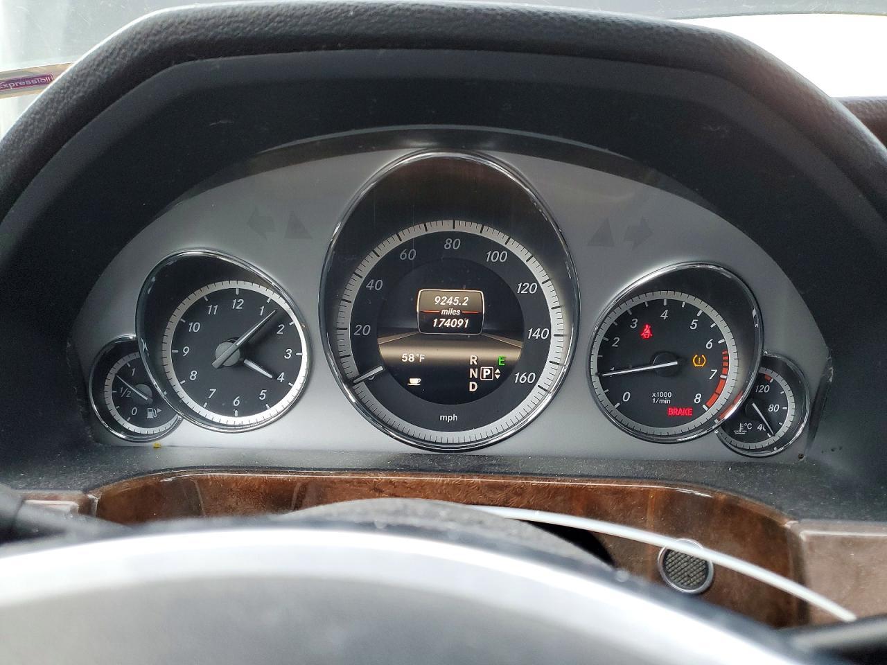 2013 MERCEDES-BENZ E-Class