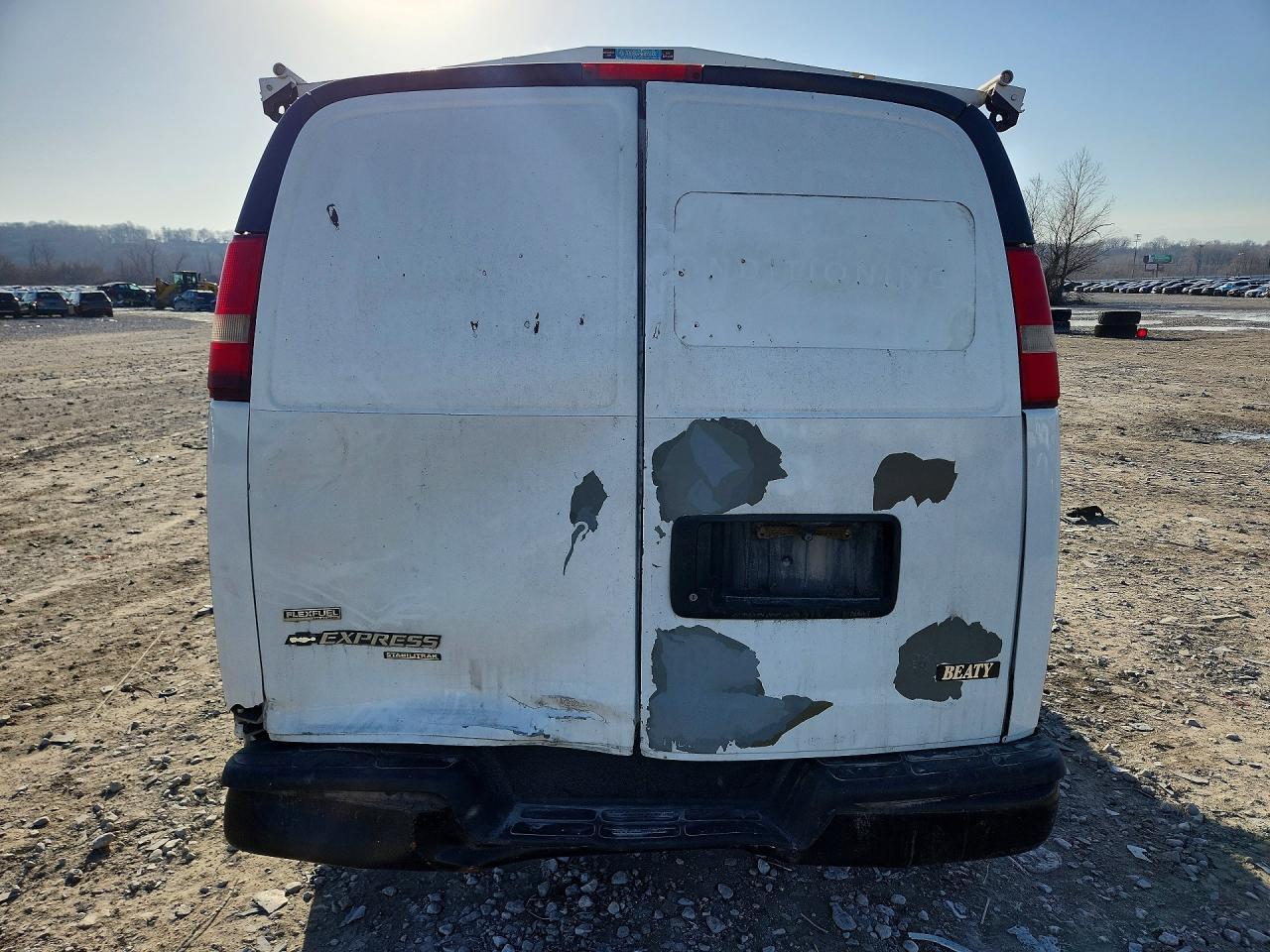 2011 CHEVROLET EXPRESS 2500
