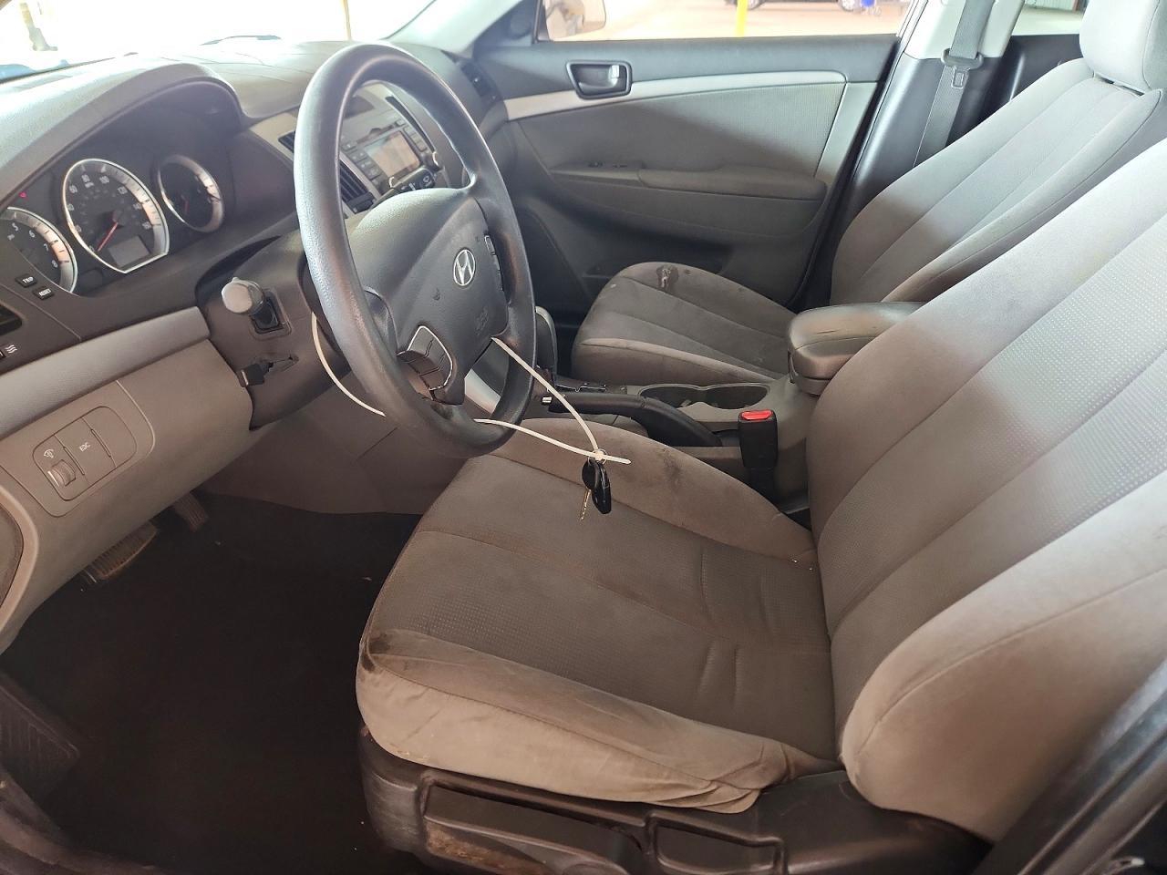 2010 HYUNDAI SONATA