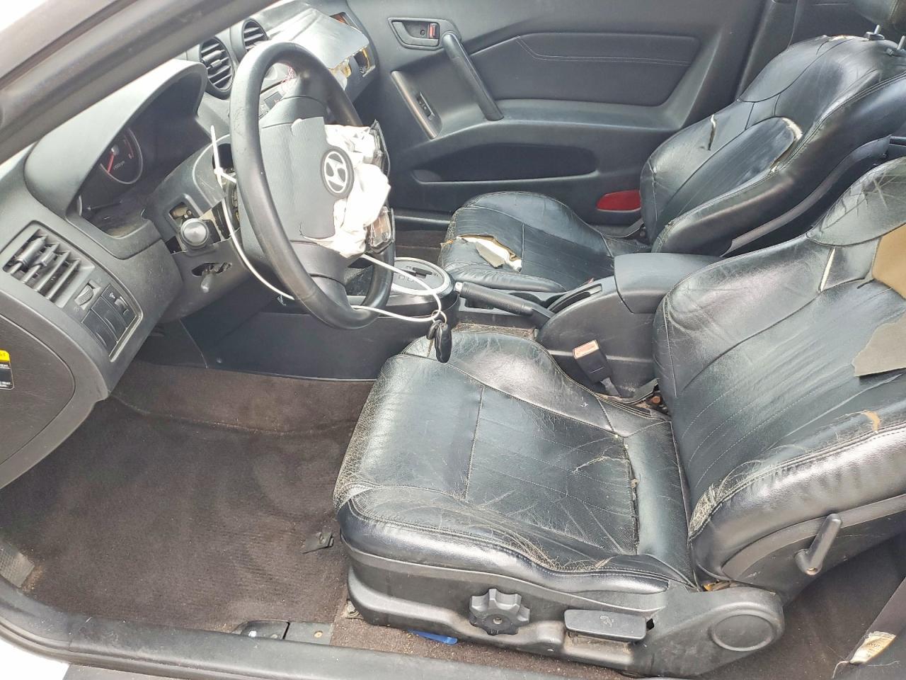2003 HYUNDAI Tiburon