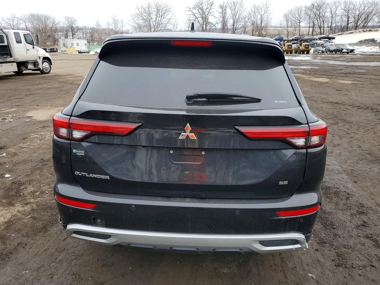 2023 MITSUBISHI outlander
