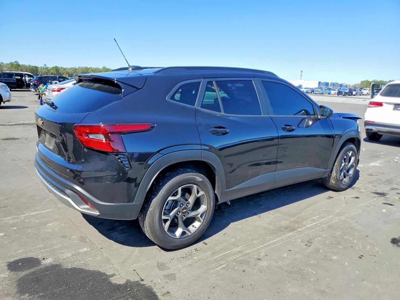 2025 CHEVROLET TRAX