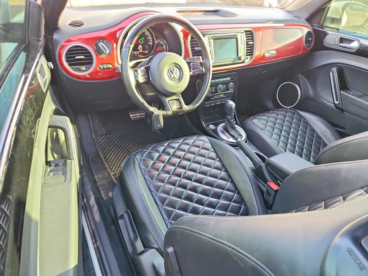 2019 VOLKSWAGEN Beetle
