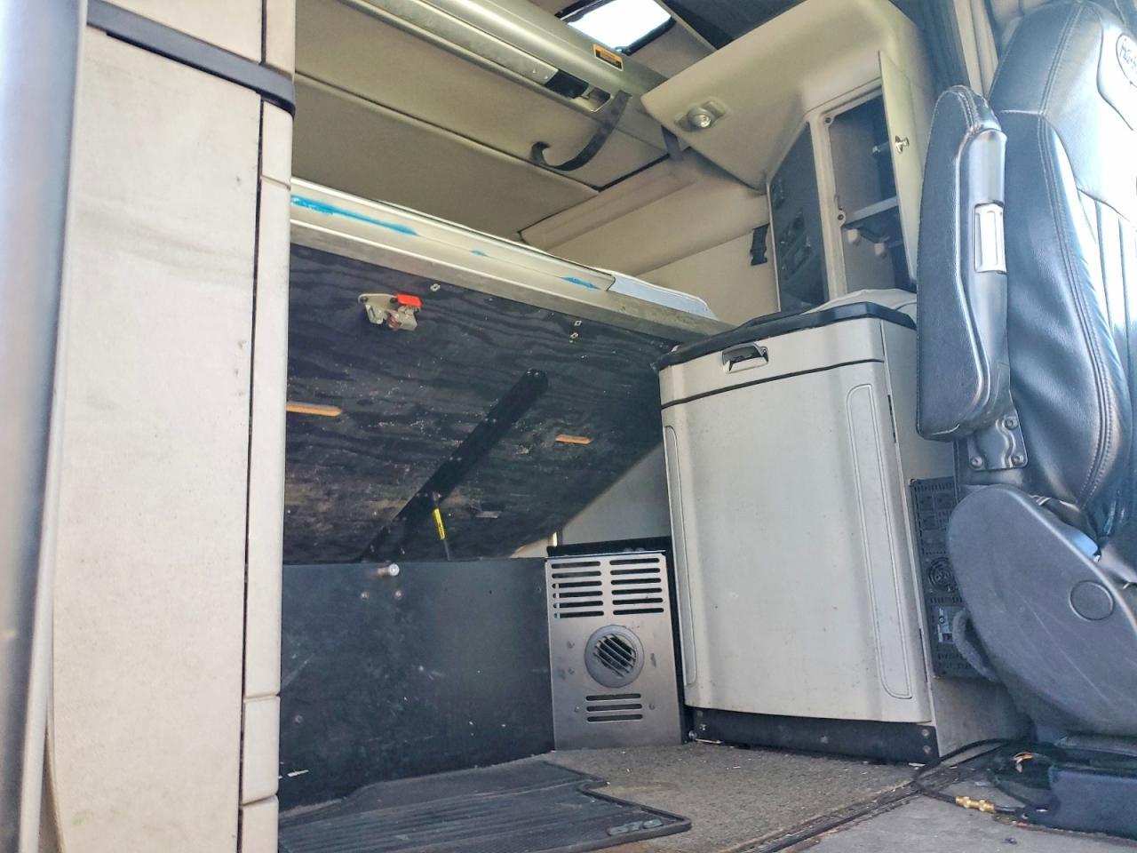 2019 PETERBILT 579