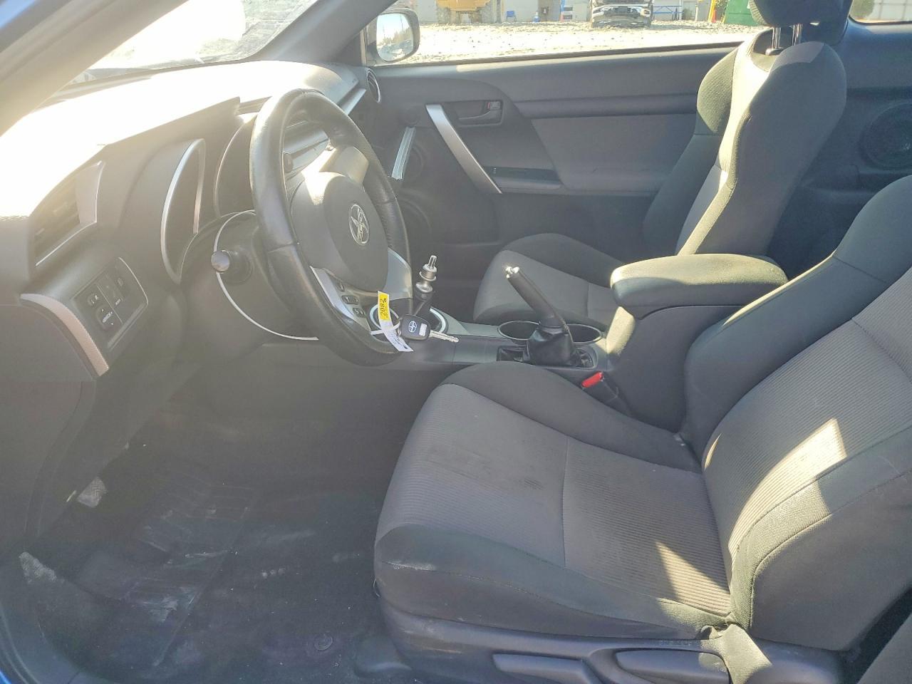 2015 TOYOTA SCION