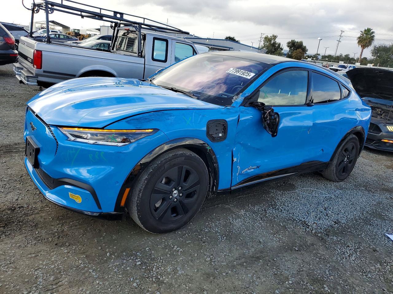 2022 FORD Mustang Mach-E