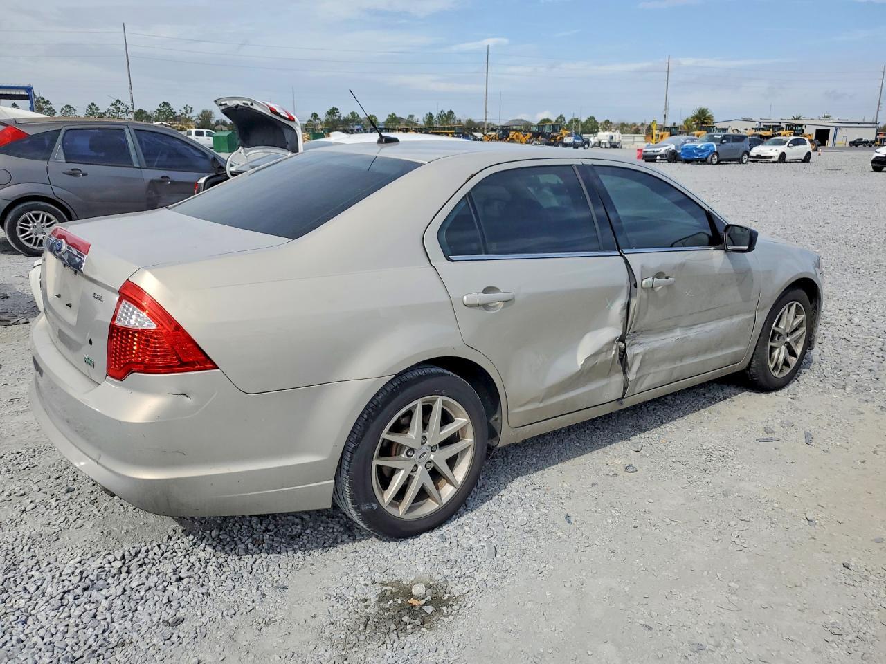 2010 FORD FUSION