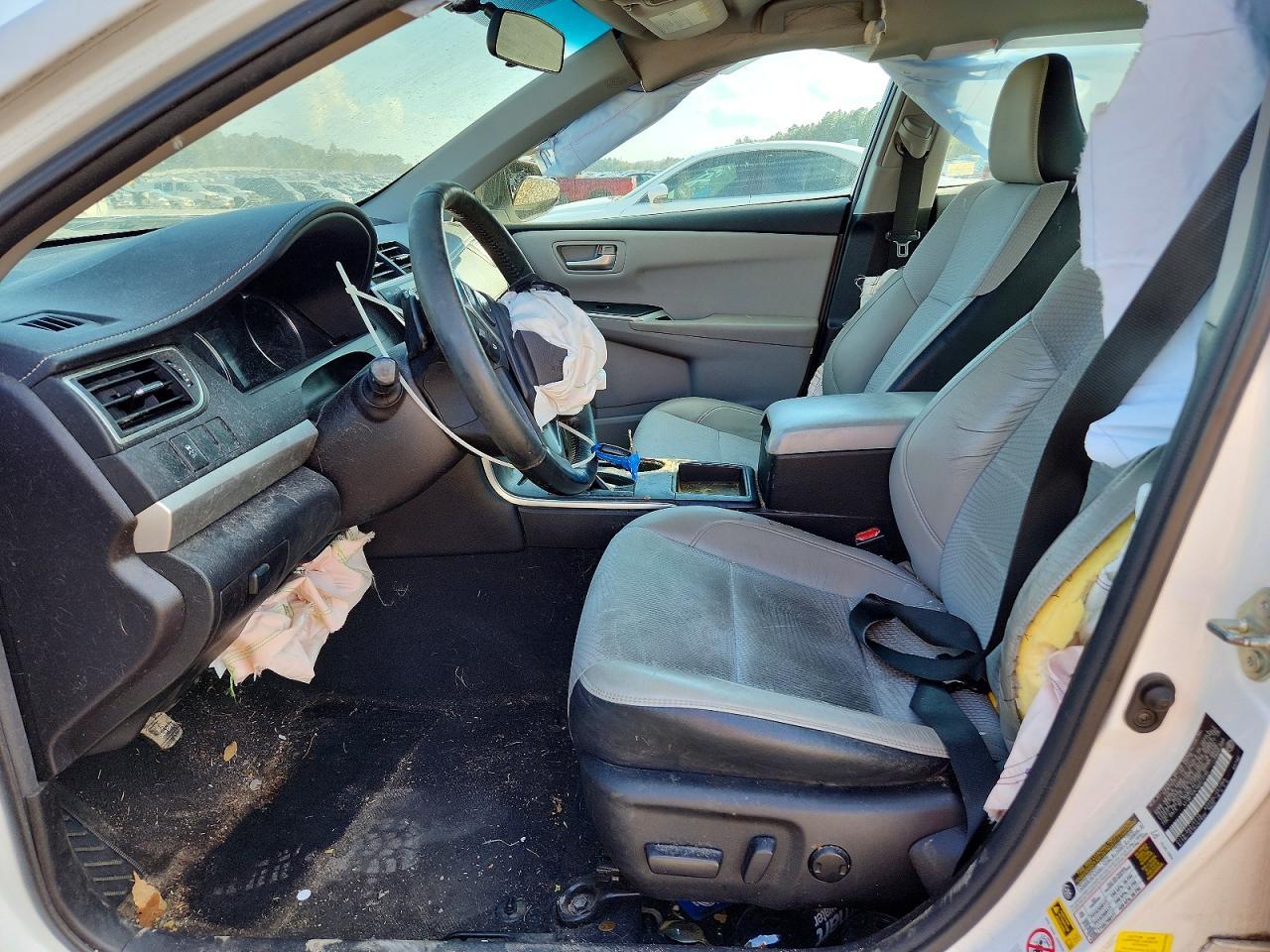 2016 TOYOTA CAMRY